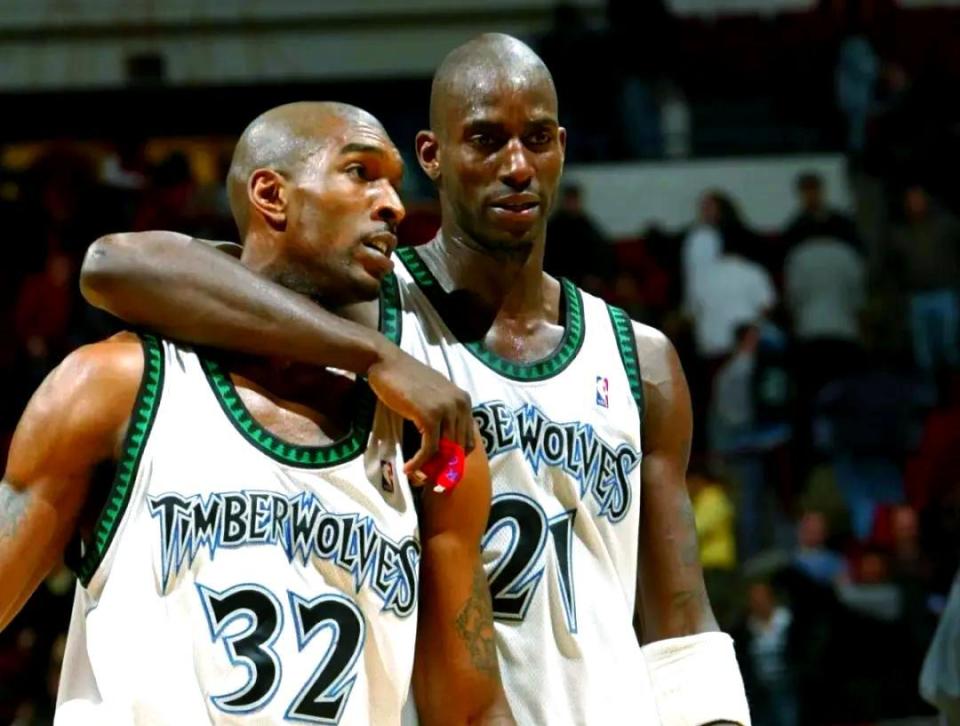 BBT, 队当时曾为, 一旦合同被