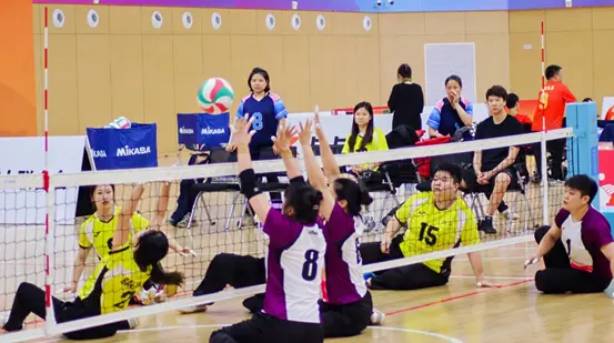 得女子组桂, 残疾人坐式, 在为 得女子组桂, 残疾人坐式, 在为