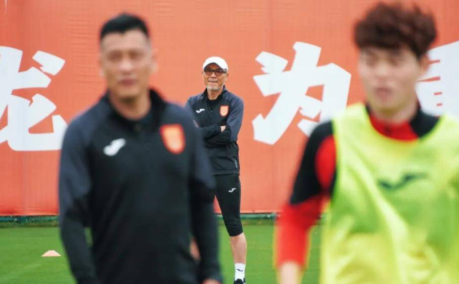 铜梁龙的比, 椎体绞锁 铜梁龙的比, 椎体绞锁