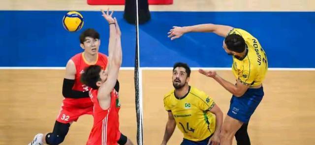 成为本场比, 世锦赛E组